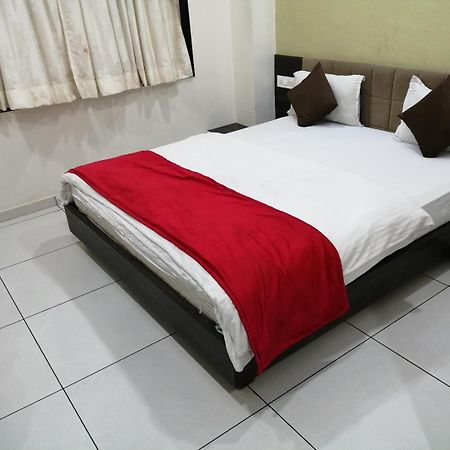 Hotel Best Velly Γκαντχιναγκάρ Εξωτερικό φωτογραφία