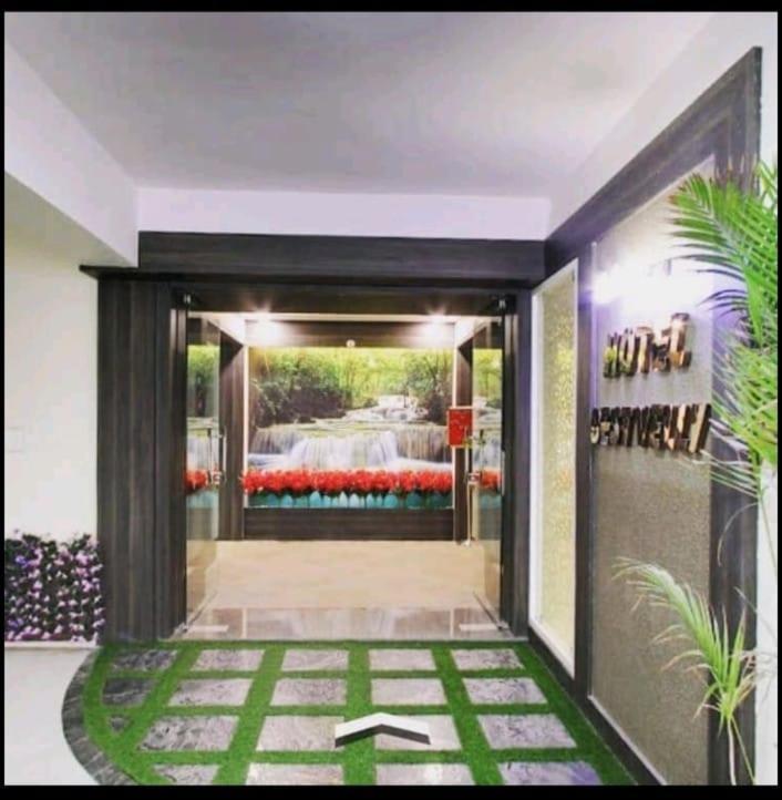 Hotel Best Velly Γκαντχιναγκάρ Εξωτερικό φωτογραφία