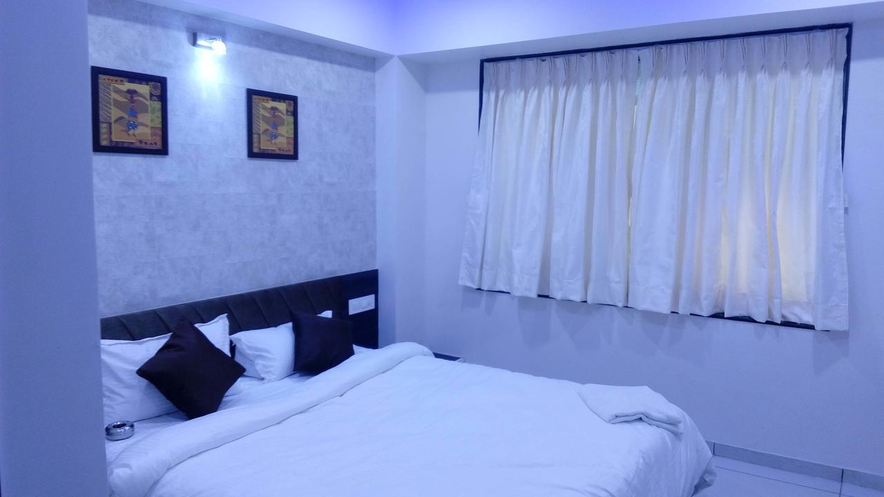 Hotel Best Velly Γκαντχιναγκάρ Εξωτερικό φωτογραφία