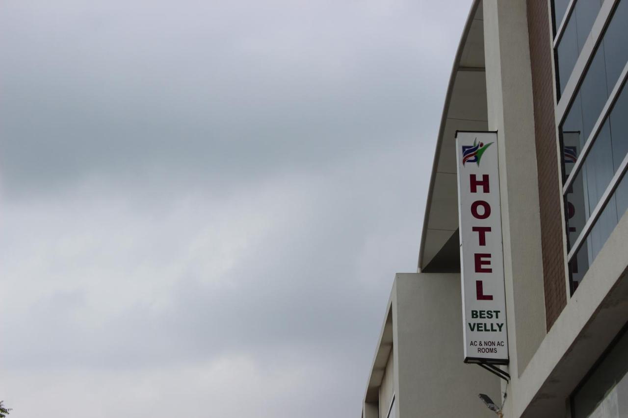 Hotel Best Velly Γκαντχιναγκάρ Εξωτερικό φωτογραφία