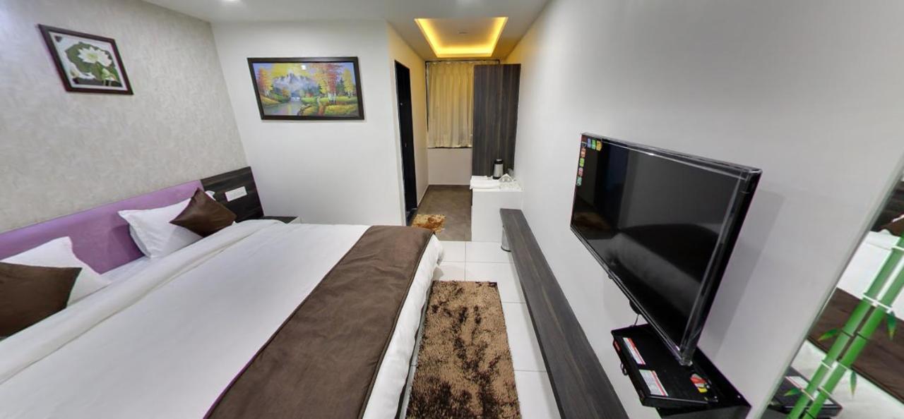 Hotel Best Velly Γκαντχιναγκάρ Εξωτερικό φωτογραφία